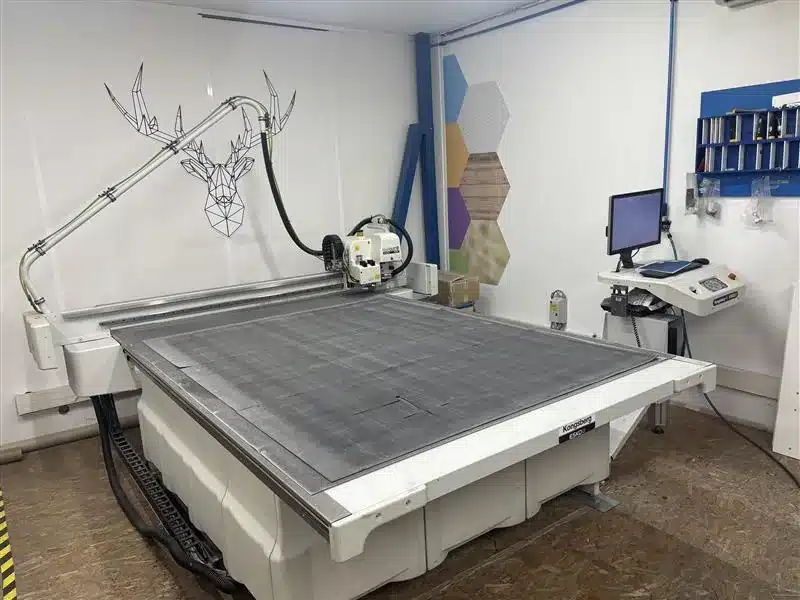 Table de découpe Kongsberg XN22 d'occasion (2014) — vue globale